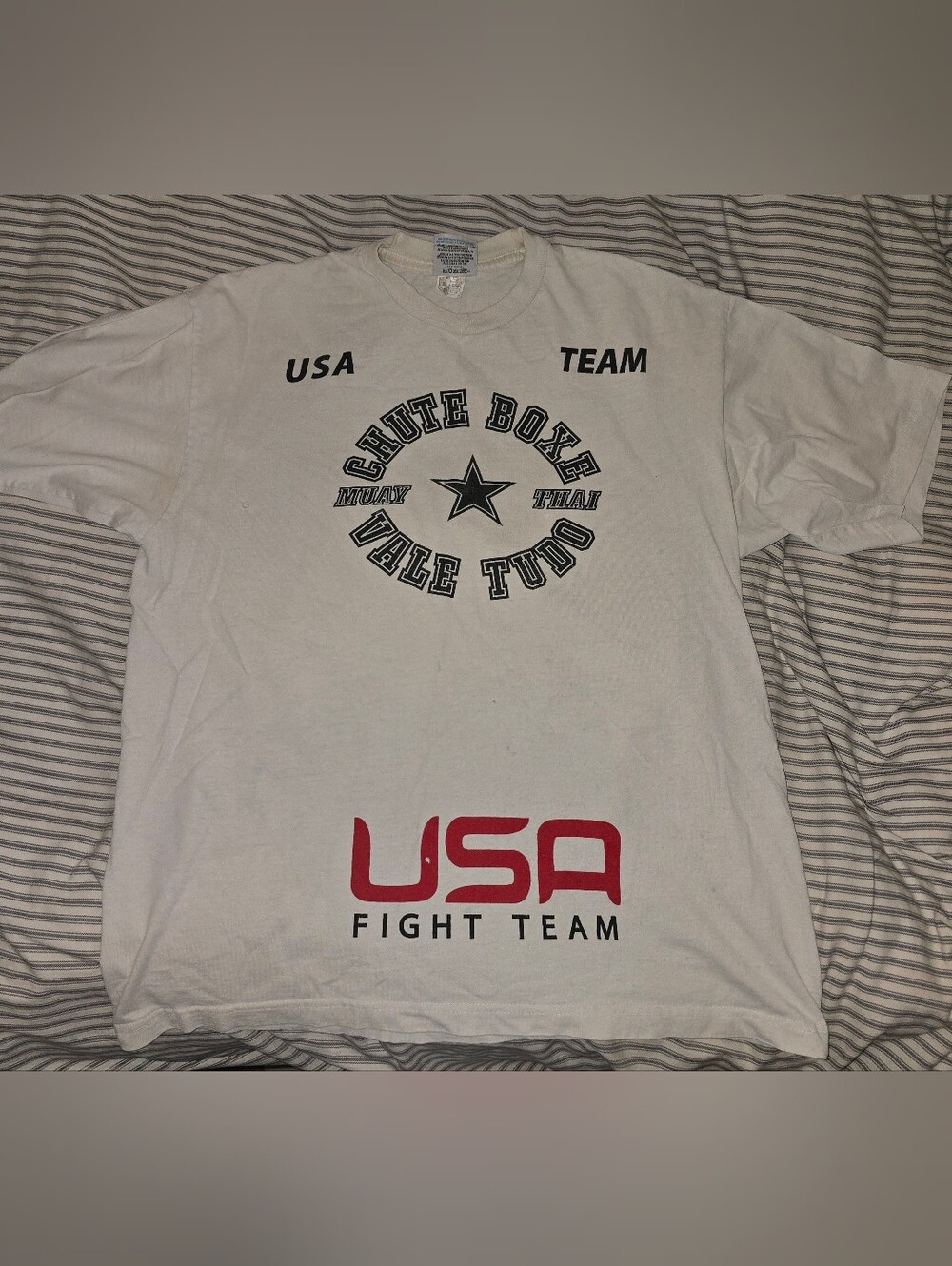 Vintage Chute Boxe Vale Tudo USA Fight Team White Graphic T-Shirt